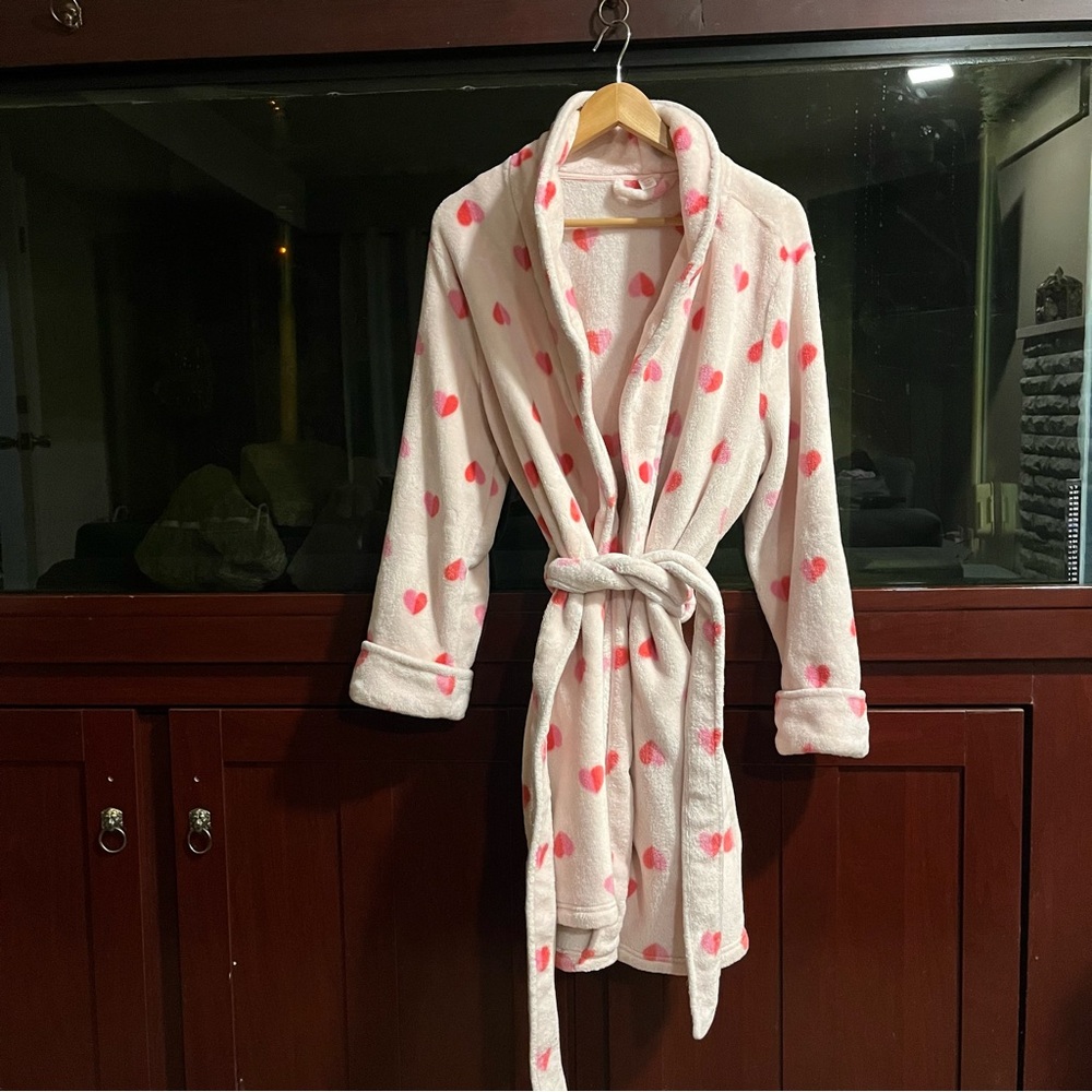 Joe Fresh Baby Pink Heart Pattern Robe! - Picture 5 of 10